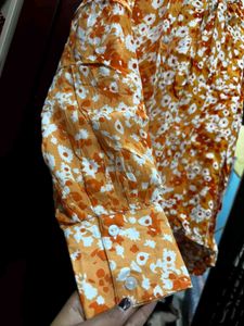 Vintage Floral Print top