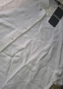 Chic White Short Sleeve Button-Down Blouse