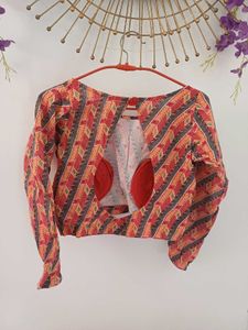 Patterned Blouse with Long Sleeves