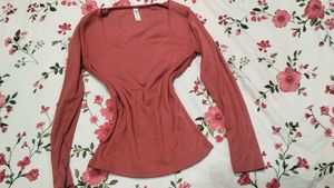 Chic Ribbed Heart Neck Top