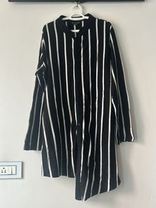 Black &amp; White Striped Tunic Top