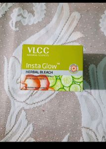 Soothing And Refreshing Kit With Vitamin E &amp;B3