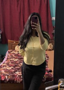 Butter yellow top