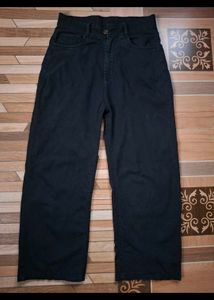 Classic Black Wide-Leg Denim Jeans