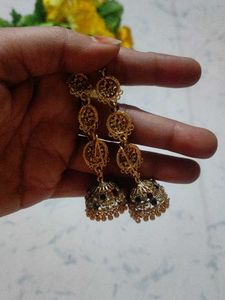 Jhumki With Ear Chain