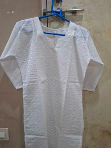 White Embroidered Kurta. (size M)