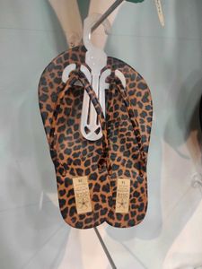 Leopard Print Flip Flops🎀