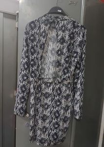 h &amp;m Stylish Snake Print Long Sleeve Dress
