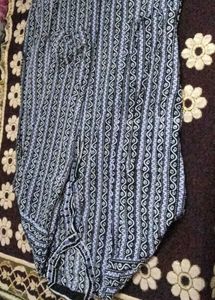 Patterned Wide-Leg Pants