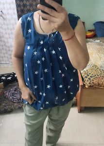 Mayra Top With Zip at The Back