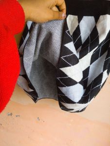 ❤️Size 26 to 30 Argyle Knit Mini Skirt