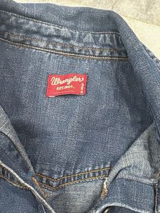 Y2K vintage 2OOOs top