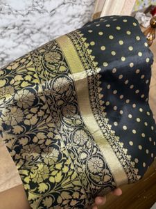 Elegant Black and Gold Brocade Fabric