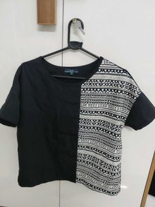 casual Black & White top