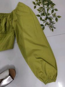 Green corset Crop Top🌿✨💚