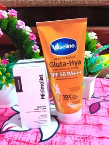 minimalist  face wash and sunscreen combo