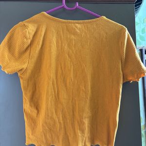 Mustard Ribbed Button-Up Crop Top size M
