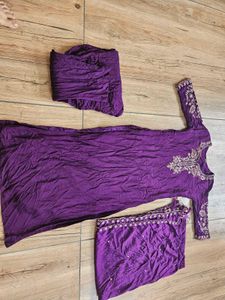 Elegant Purple Embroidered Kurta Set