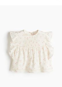 Floral Flutter-Sleeved Blouse