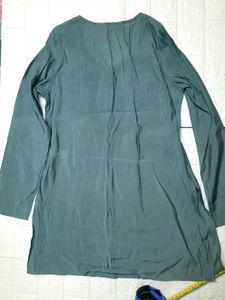 Elegant Teal Kurta with Neck Embellishment