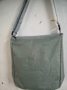 Sling bag pack perfect for college students