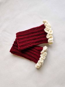 crochet Fingerless Gloves with ruffles