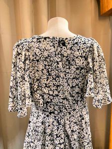 Chic Floral Print Mini Dress