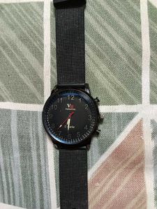 Stylish Black Wristwatch