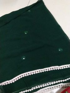 Elegant Green Dupatta with White Lace
