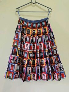 Fairwhale window statement skirt