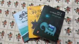 Collection of 3 Hindi Books