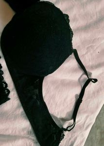 Lace Trimmed Black Bra &amp; Panty Set
