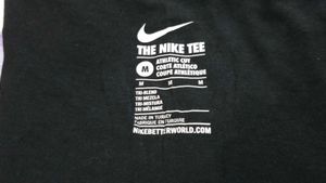 Nike Women’s DNA V-Neck Graphic T-Shirt