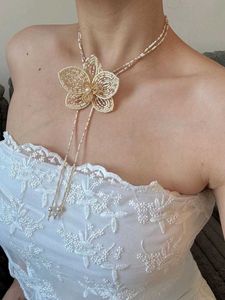 Chic Pink Beaded Flower Necklace