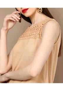 Chic Lace Neckline Sleeveless Top