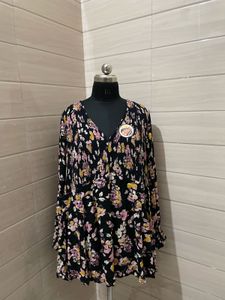 XL Floral Print V-Neck Smocked Top