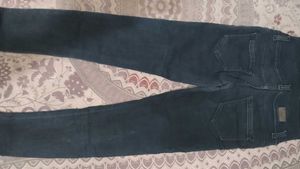 High-Waist Button-Up Jeans