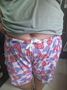 floral shorts