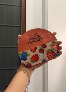 Miniso Berry Facial Mask (sheet)
