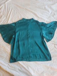Green Flowy Top