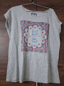 Grey "Kind Heart Free Soul" T-Shirt