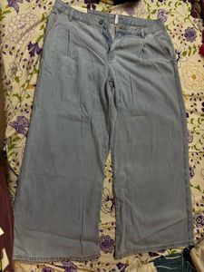 Light Wash Wide Leg Jeans
