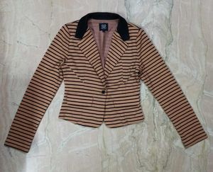 MINE women's cropped blazer jacket
