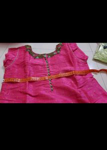 Rani Pink Kurta with Parrot green leggings