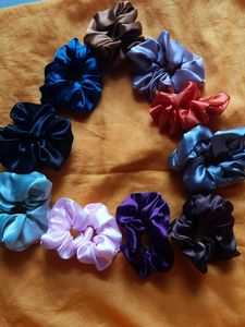 Satin Scrunchie Hair Ties Set