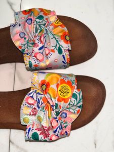 Floral Knot Slide Sandals