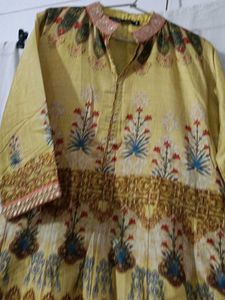 Exquisite Ethnic Gown with Rich Prints