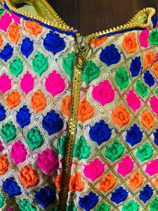 Gujarati Blouse With Front Chain….Navratri Special