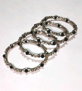 Set of 4 Embellished Bangles