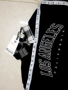 Black Los Angeles Graphic top 12-14 y no 28